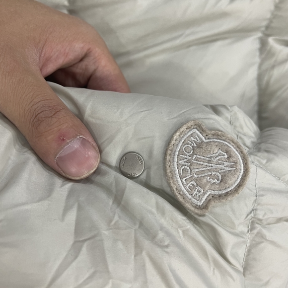 Moncler down jacket - Picture 10 of 11